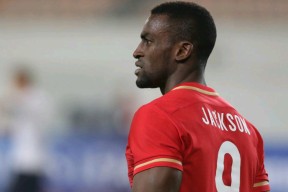 转会期中超传出新动向；金州勇士内部沟通；管理层表态：压力陡增；团队化学反应显著的简单介绍-英雄联盟投注